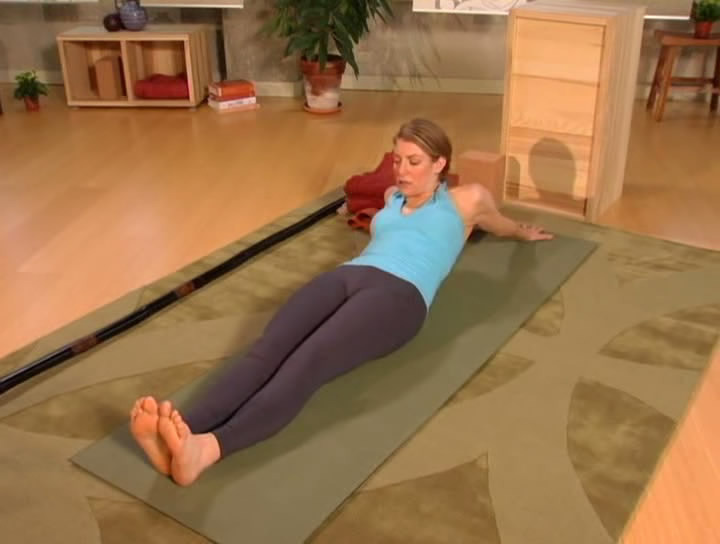 Скриншот 3 Асаны йоги на раскрытие грудного отдела и плечевых суставов.
